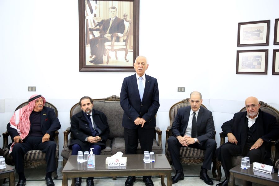 الديوان الملكي يعزي عشيرة المجالي