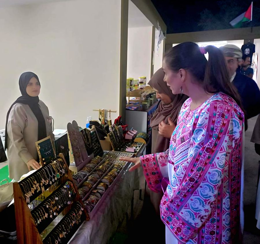 نادي الجالية الأردنية في عمان يشارك