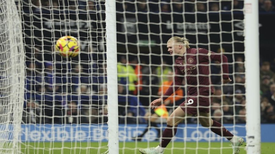 مانشستر سيتي يسجل نصف دزينة في