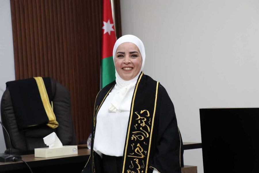 إيمان محمد النمر.. مبارك الدكتوراه (صور)