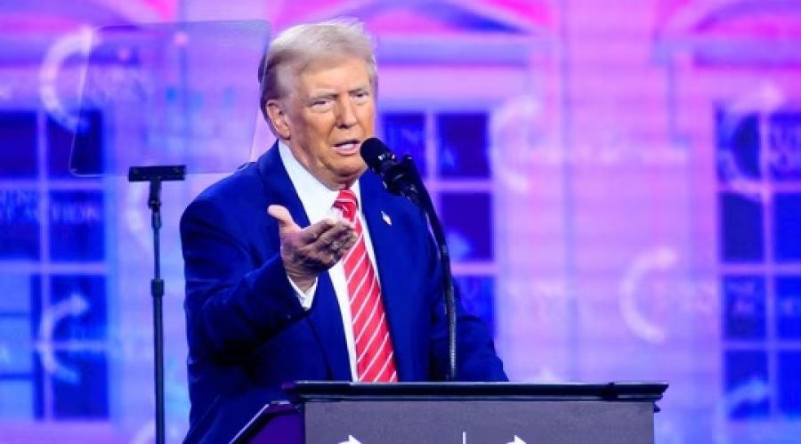 ترامب : هناك جنسان فقط ذكور