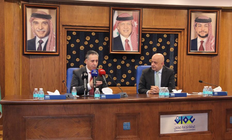 القضاة يؤكد اهمية دور قطاع المواد