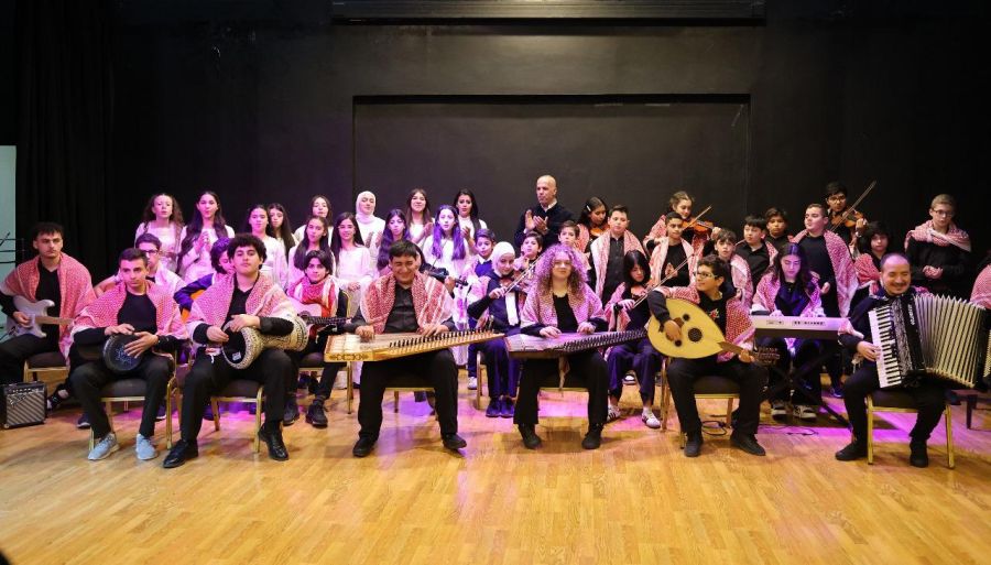 فريق التخت الشرقي وكورال مركز زها