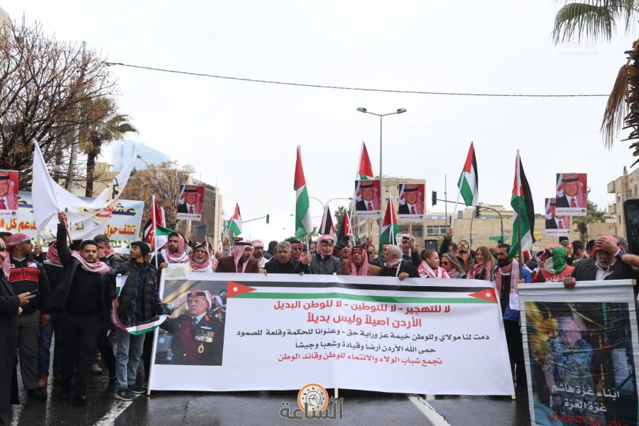 آلاف الأردنيين من الصويفية: قايدنا عبدالله..