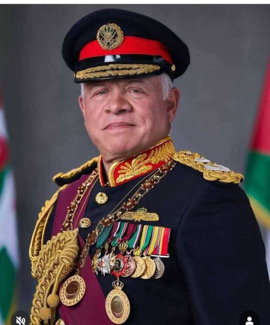 آل أبو شنب الحارثي: مع الملك..