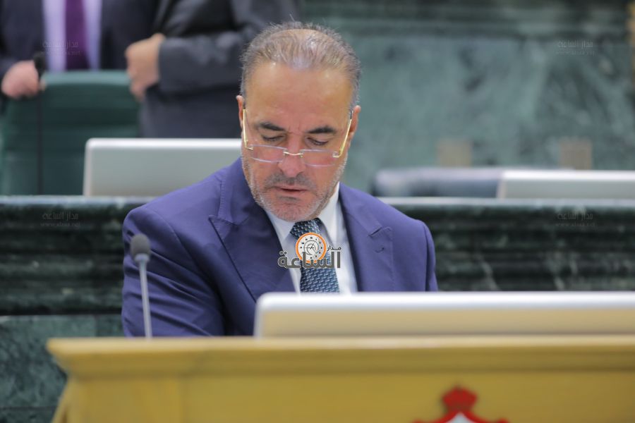 وزير المالية يعلق على اصدار الأمر