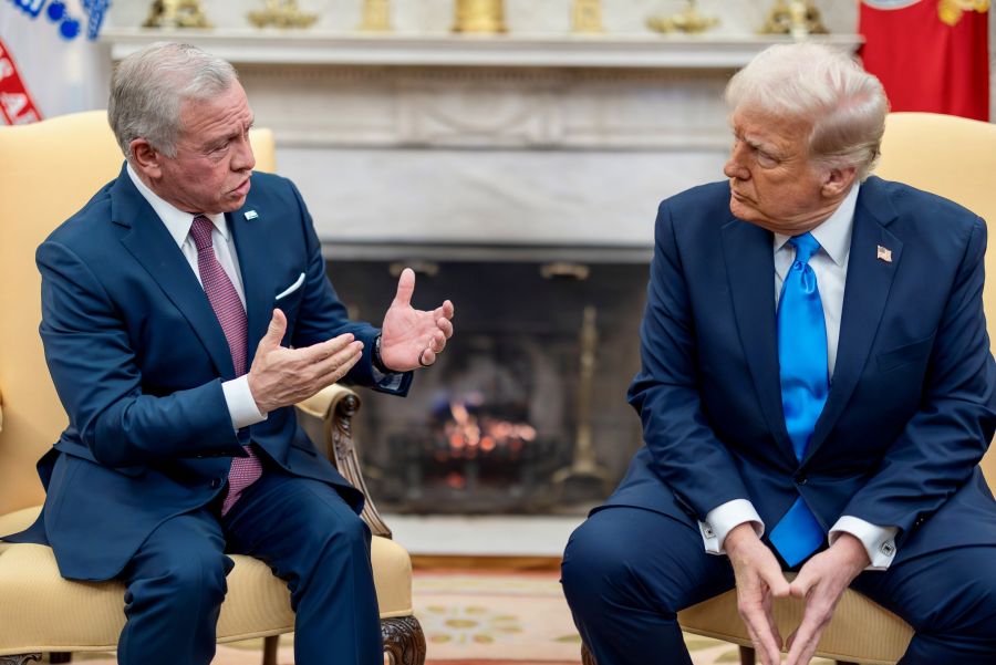 لجان خدمات المخيمات تثمن مواقف الملك