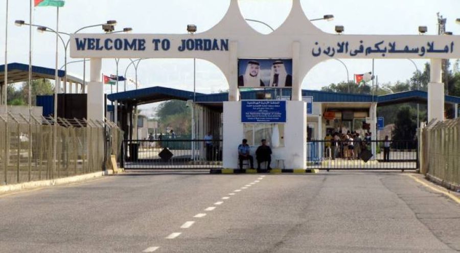 إيقاف حركة المسافرين عبر جسر الملك