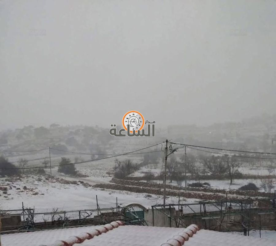 عجلون تشهد تساقطا للثلوج والبرد