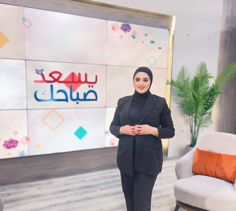 سناء حوامده تهنئ ساره بني مصطفى