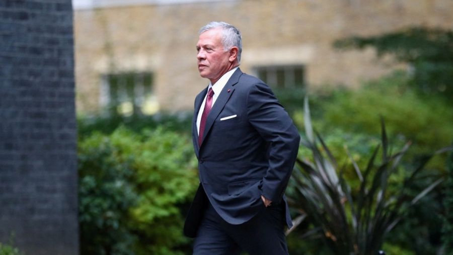 الملك يعود إلى أرض الوطن بعد