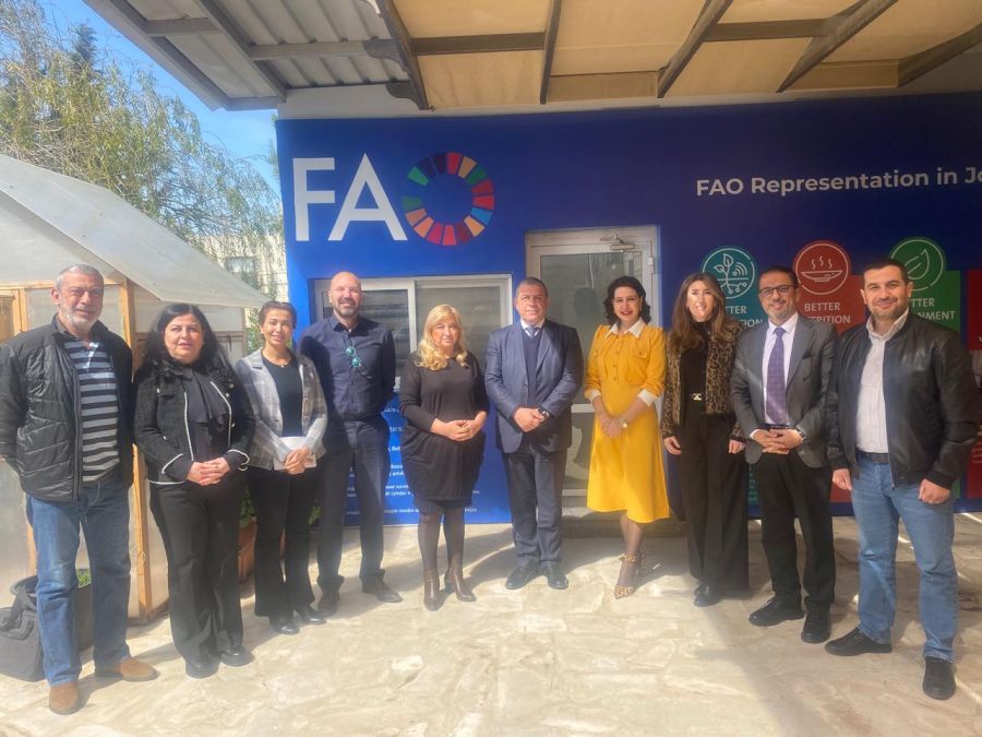 الفاو توقع مع شركة محلية إتفاقية