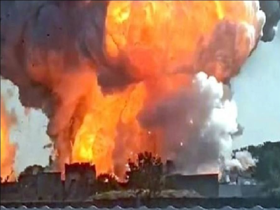 21 قتيلا في انفجار بمصنع للألعاب