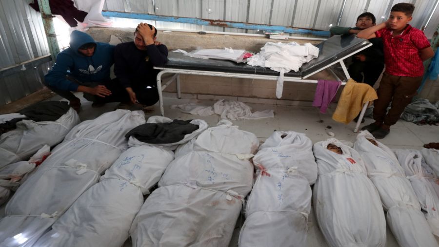 ارتفاع عدد شهداء قصف الاحتلال حي