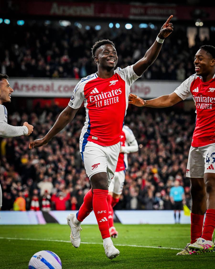 على حساب نوانيري.. ساكا يرعى عملية