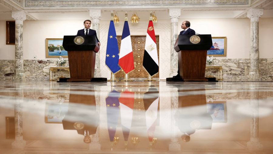 ماكرون يرفض تهجير سكان غزة ويدعو