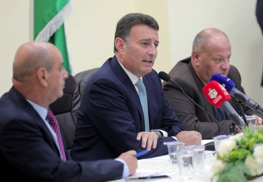 الصفدي: الجيش هم كبار البلد (فيديو