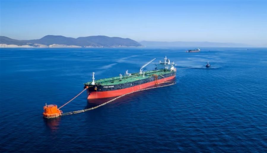 النفط يهبط 3% مع إعادة تقييم