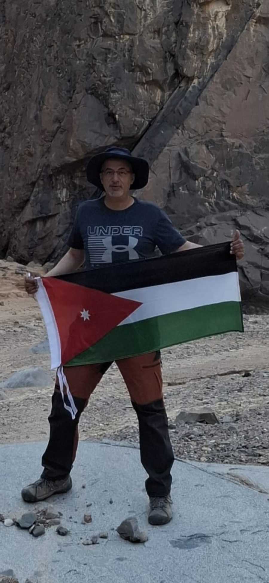 الأردني العرجان يروج للسياحة بقطع سيناء