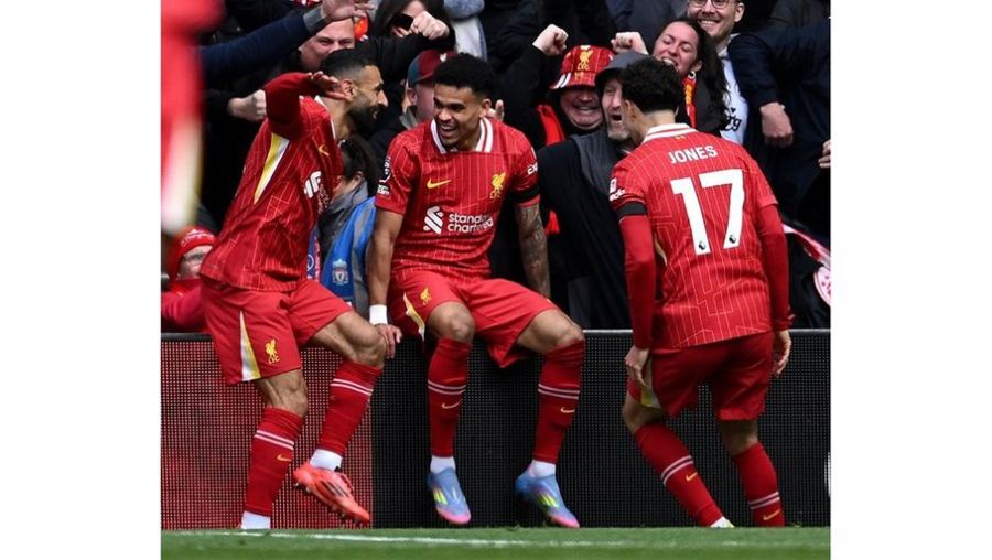 ليفربول يتغلب على وست هام ويقترب