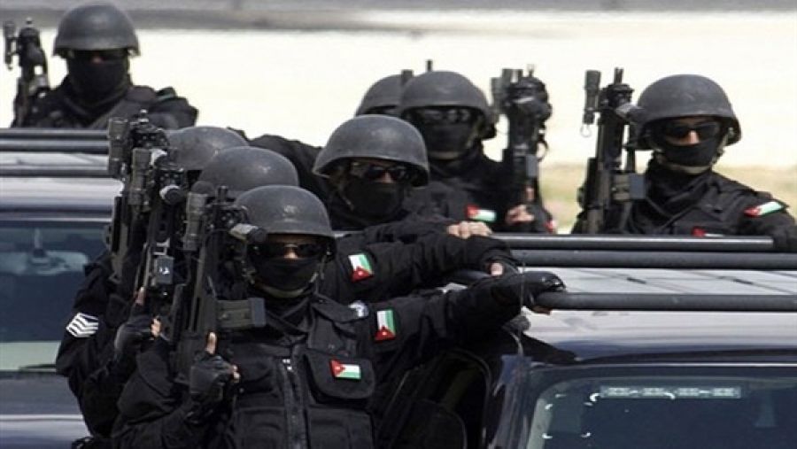 عشيرة الحراحشة: الأردن نشأ على حد