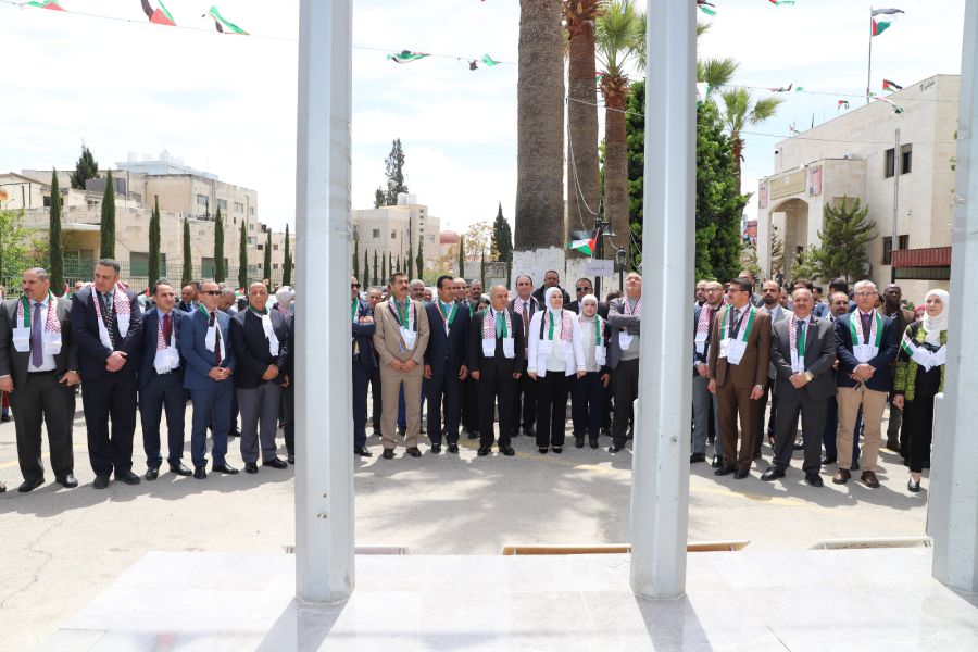 وزير التربية: الاحتفال باليوم الوطني للعلم