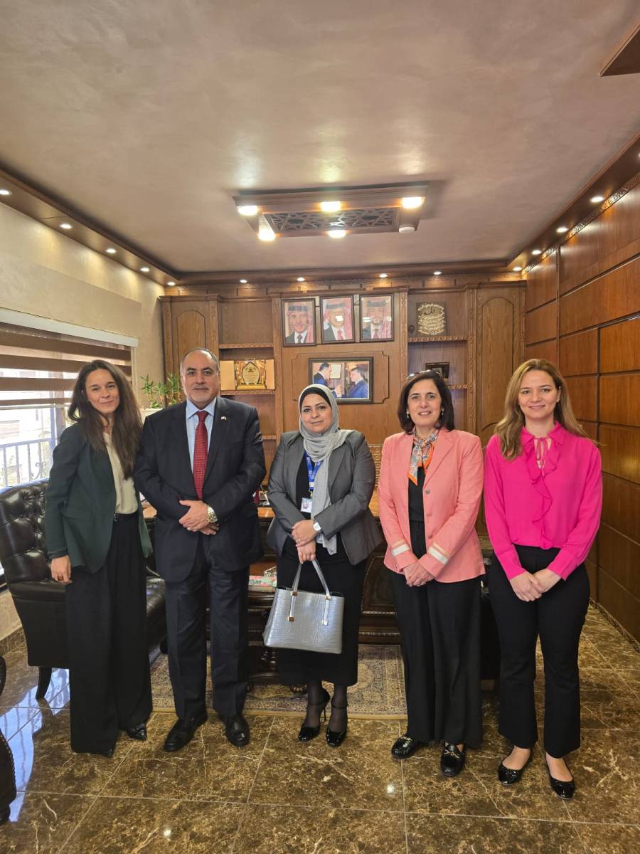 اجتماع بين العمال الدولية واتحاد نقابات