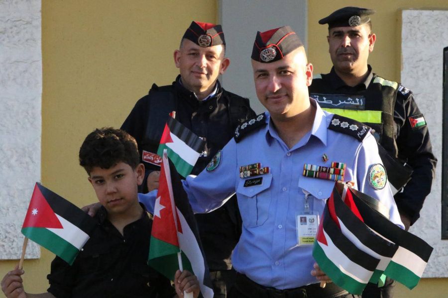 لاعبو وجماهير فريقي الوحدات والحسين اربد