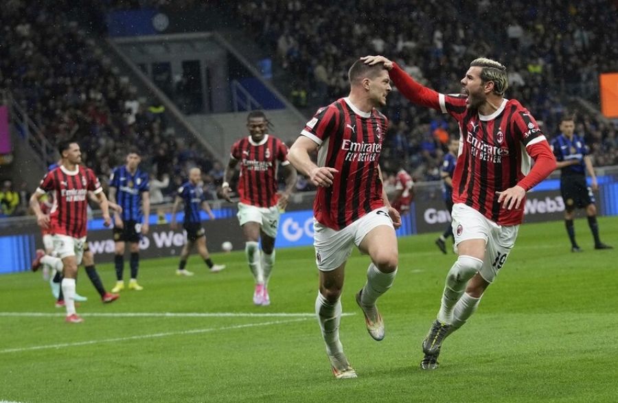 ميلان يهزم إنتر في ديربي الغضب