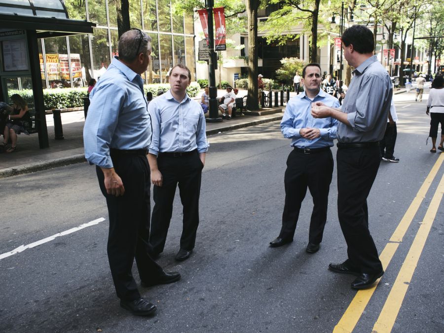 من الأكثر عرضة للإصابة بالأمراض.. طوال