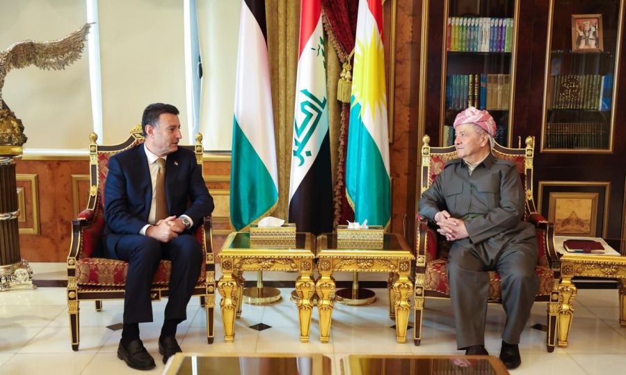 نقل تحيات الملك.. برزاني يستقبل أحمد