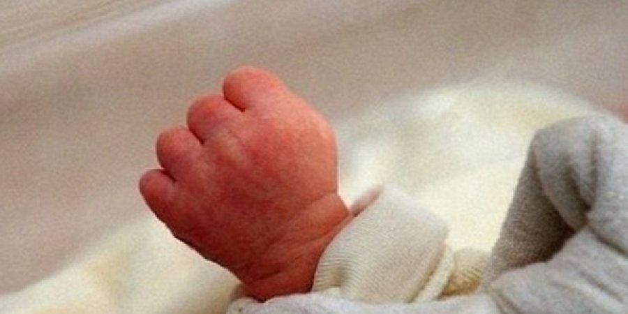 العثور على طفلة عمرها ٣ ايام