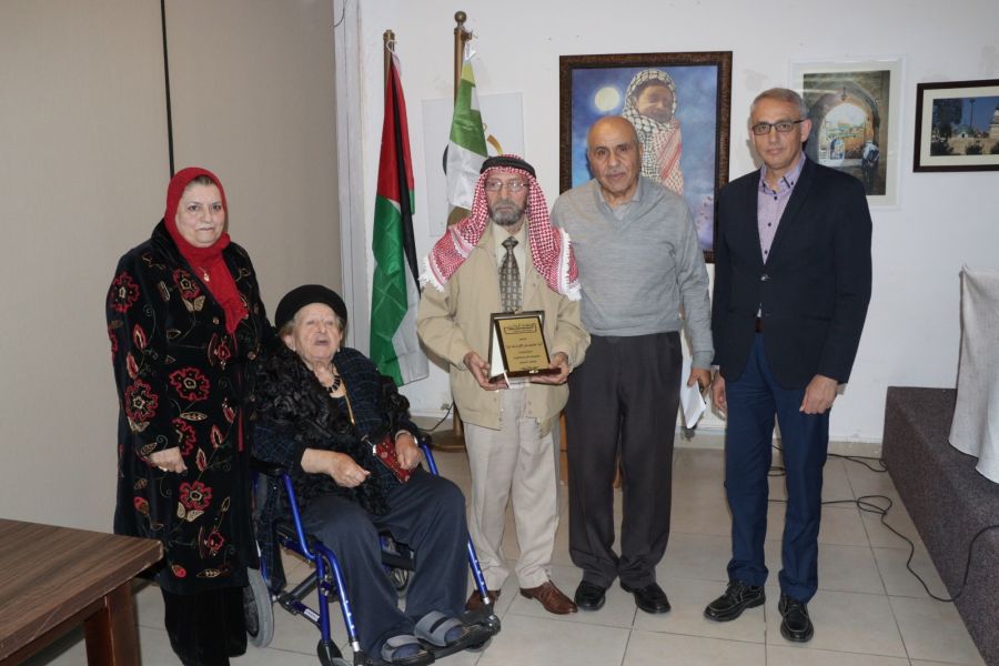 منتدى الرواد الكبار يحتفي بتجربة الأزرعي