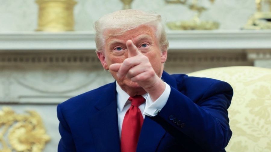 ترامب: يجب السماح للسفن الأميركية بالمرور