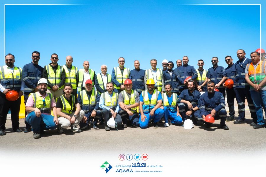 الفايز يؤكد أهمية ميناء العقبة للاقتصادي