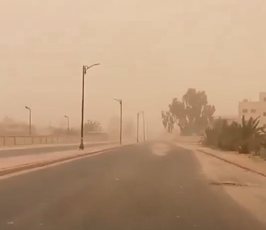 عاصفة رملية شديدة تؤثر على مصر