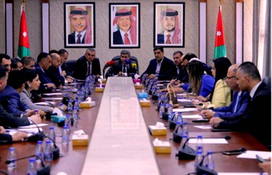 عمان الاهلية تشارك باجتماع لجنة الشباب