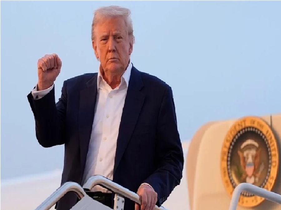 ترامب يوجه ضربة لصناعة السينما.. 100%