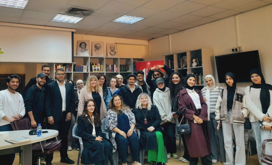 محادين تحاضر حول السياحة في الأردنية