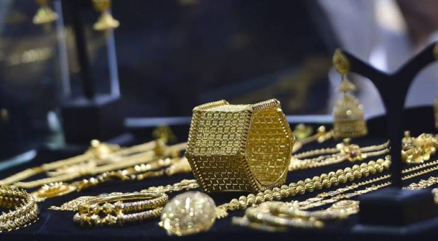 الذهب يبلغ أعلى مستوى في أسبوعين