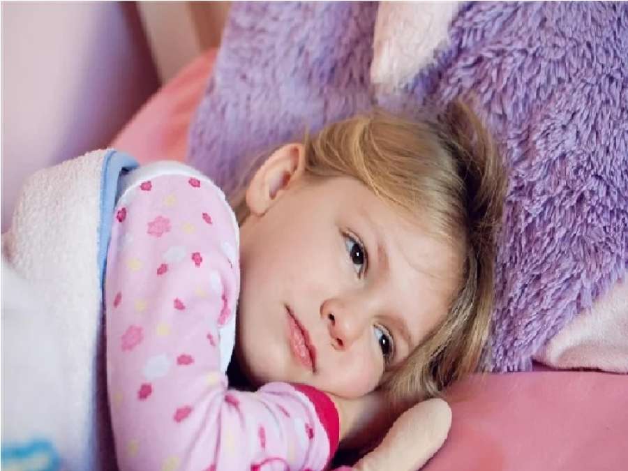 طبيب يحذر.. النوم في هذا الوقت