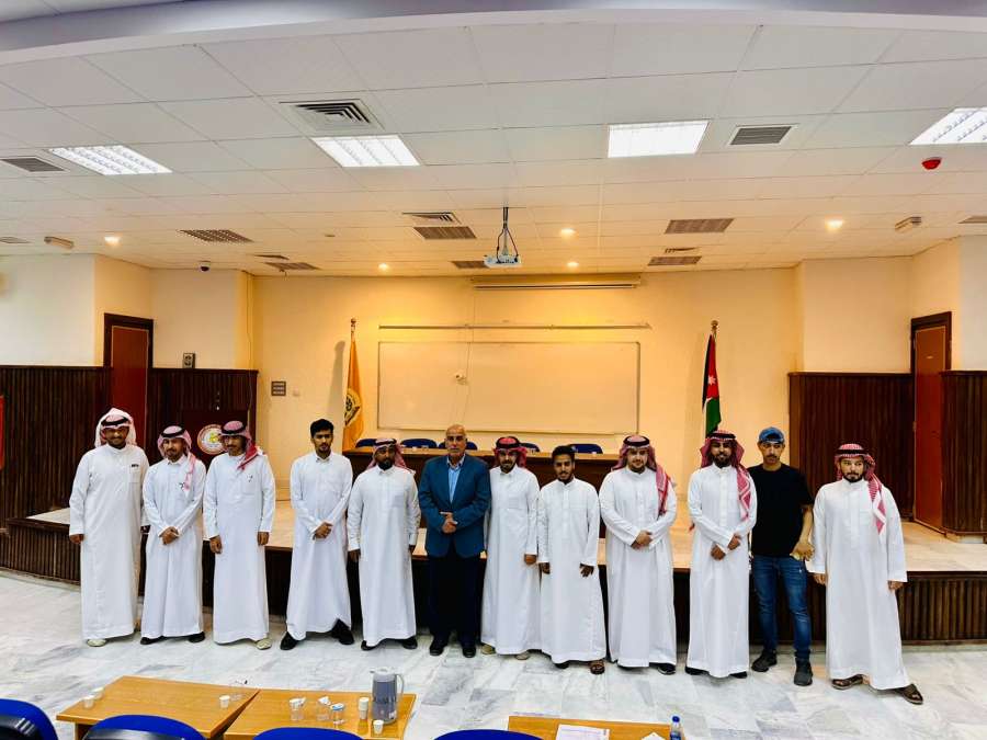 رئيس جامعة الحسين بن طلال يلتقي