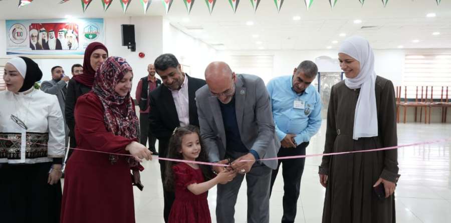 كلية الصيدلة في جامعة الزرقاء تنظم