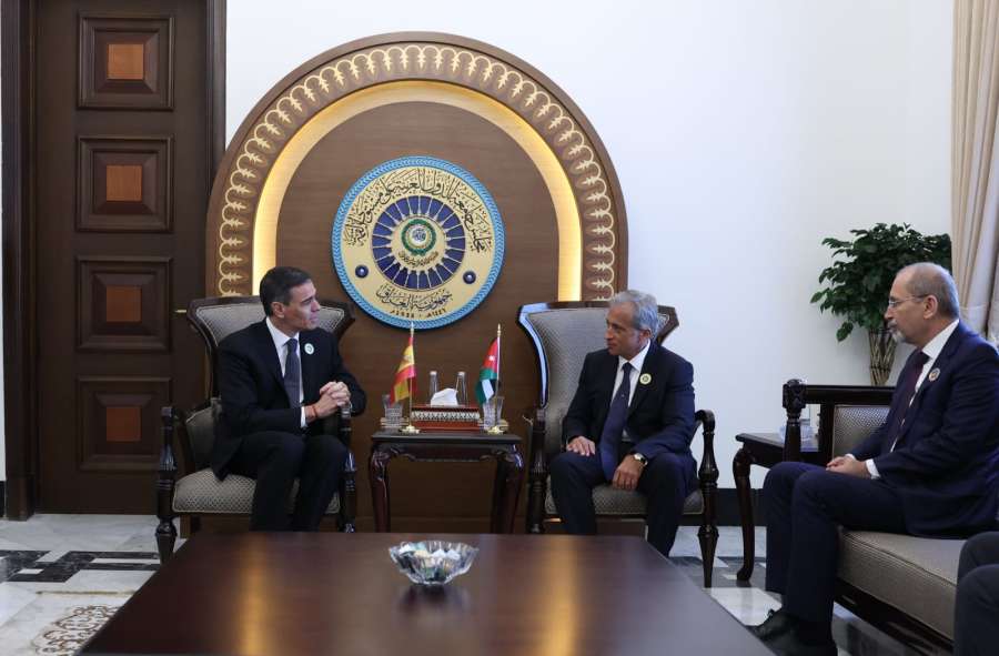 جعفر حسان يلتقي سلام وبيدرو سانشيز