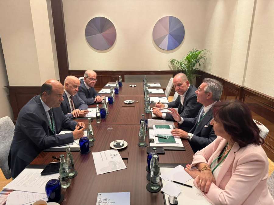 تجارة الأردن تبحث توفير فرص تعليمية