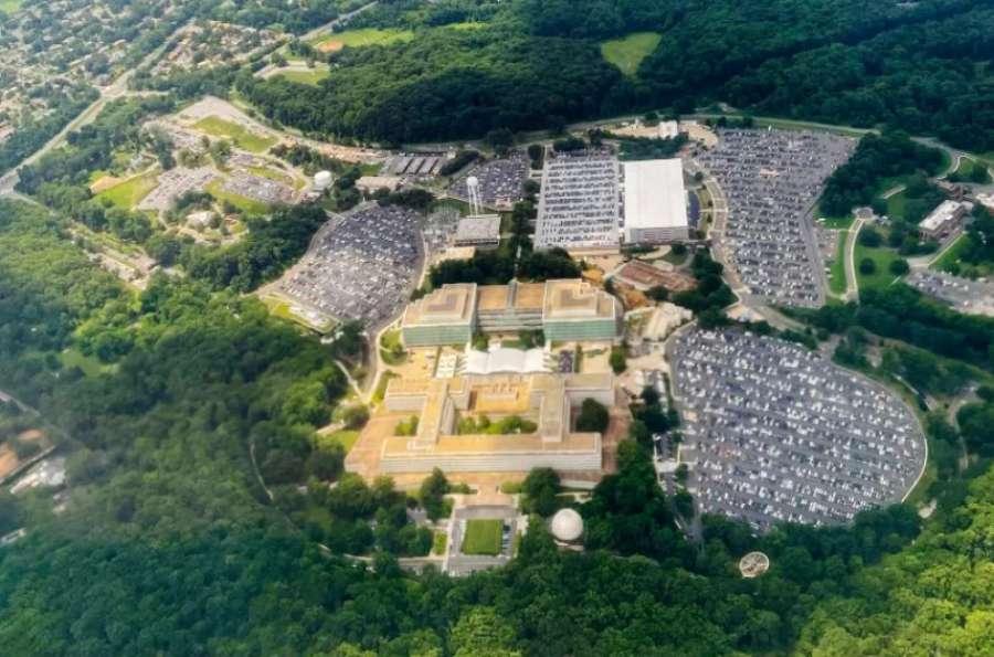 حدث أمني أمام مقر السي آي