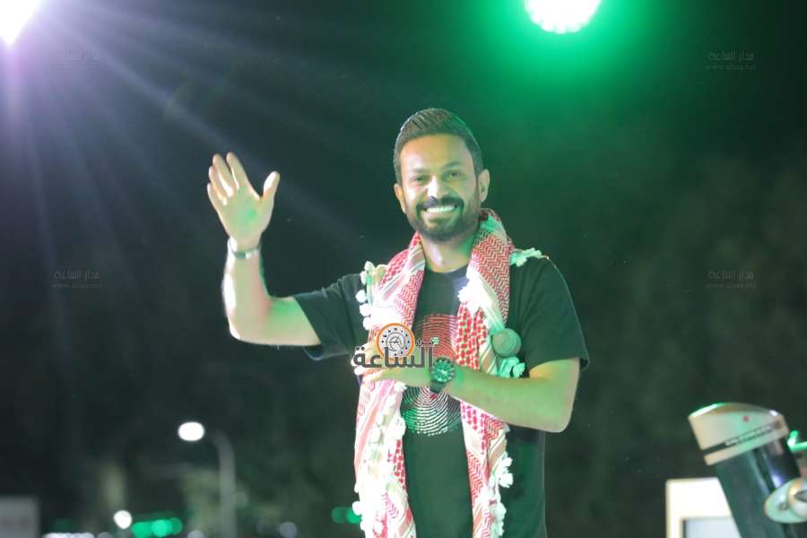الزرقاء.. الفنان حمدي المناصير يحيي حفلا