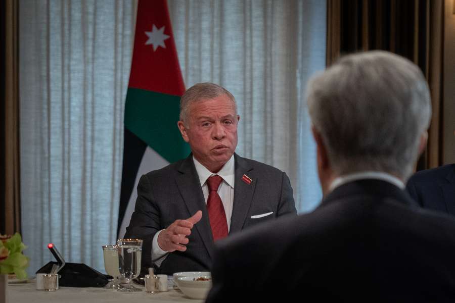 الملك يلتقي أنغس كينغ وجيمس لانكفورد..