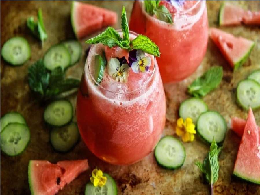 7 أطعمة غنية بالماء.. درعك الطبيعية