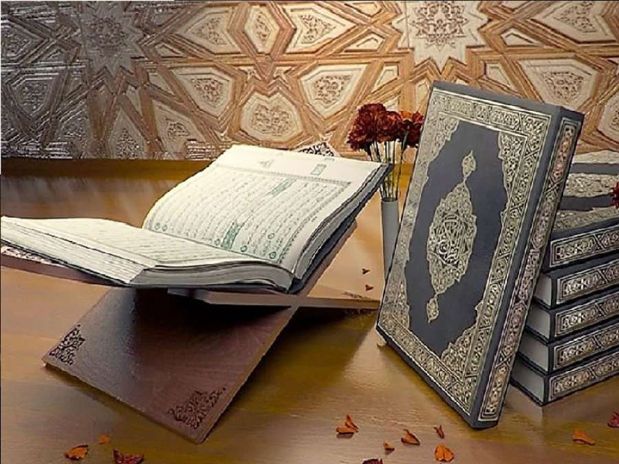 من ينظر في المصحف دون تحريك